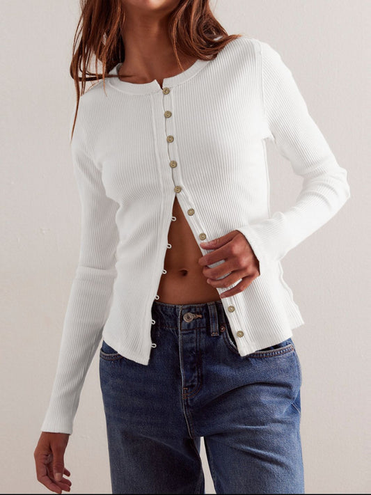 Ribbed Round Neck Long Sleeve Top – Classic & Comfortable Essential