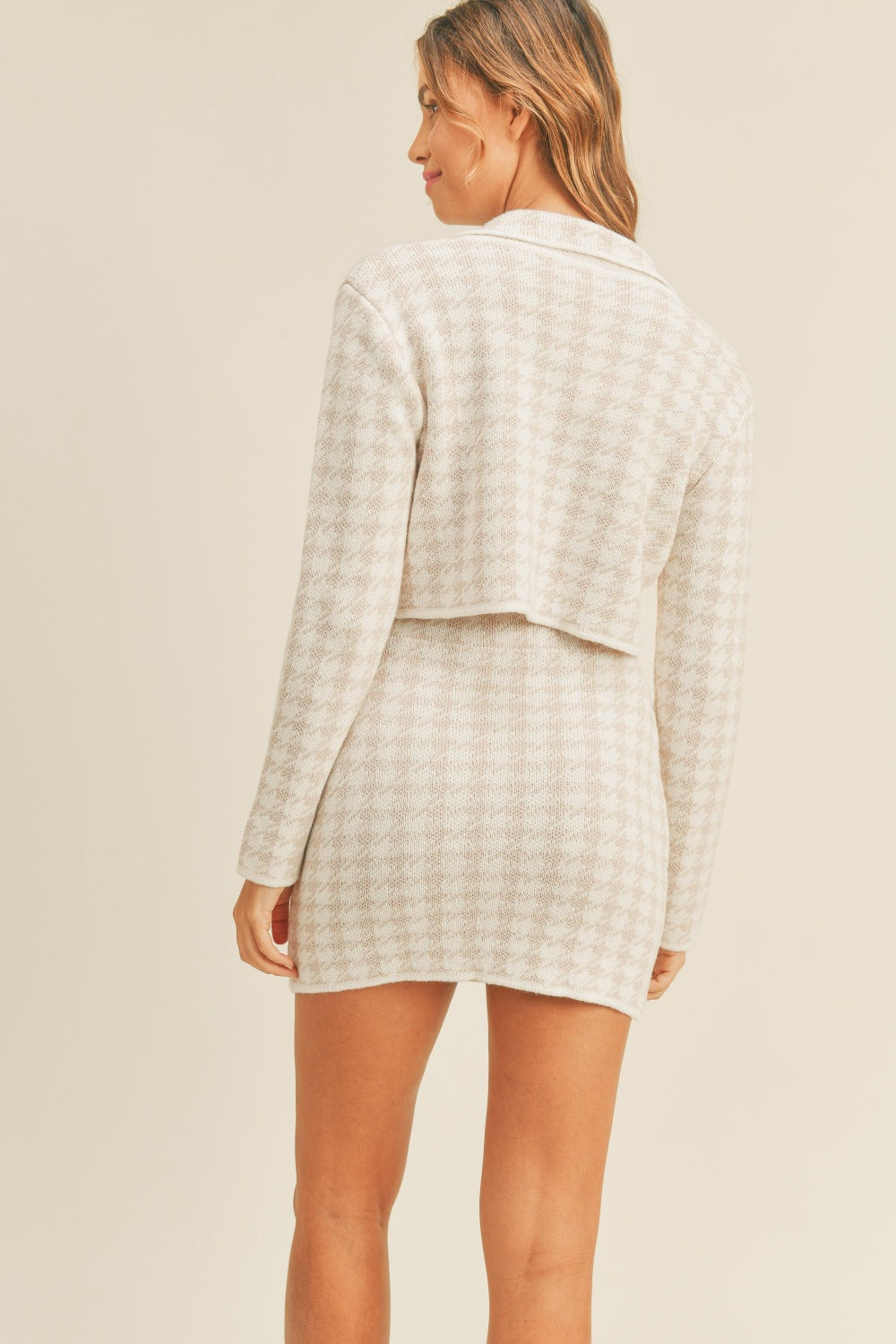 MABLE Houndstooth Cropped Knit Cardigan and Mini Skirt Set – Timeless Style with a Modern Twist