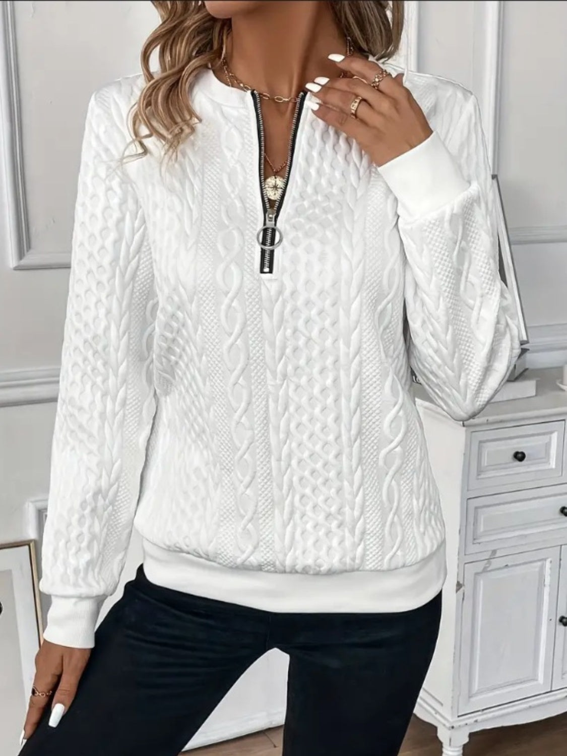 Textured Half Zip Long Sleeve Sweatshirt – Casual Comfort with a Modern Touch