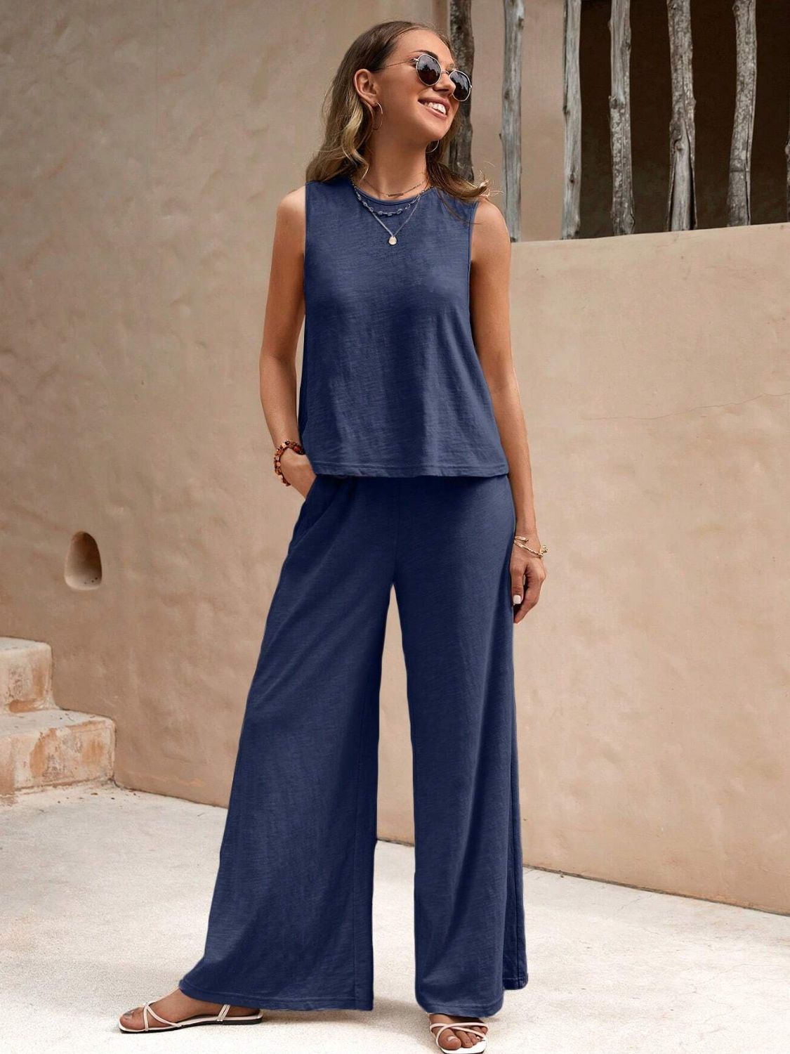 Title: Round Neck Sleeveless Top and Wide Leg Pants Set – Simple & Sophisticated Two-Piece